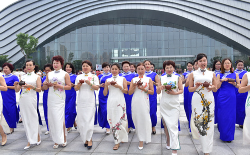 The largest artistic behavior show for purple sands and cheongsam(图1）