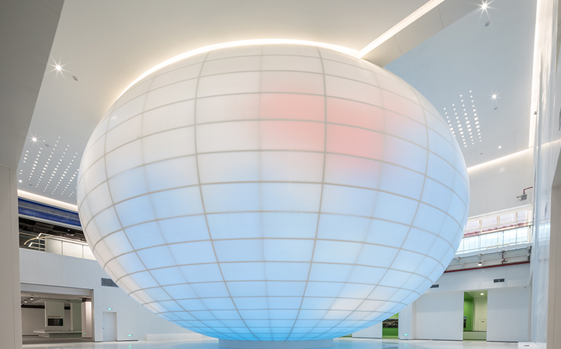 Largest translucent solid-surface ellipsoid structure(图1）