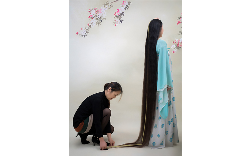 The longest hair on a teenager(图3）