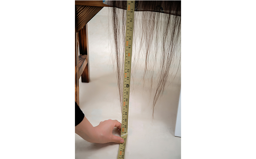 The longest hair on a teenager(图4）