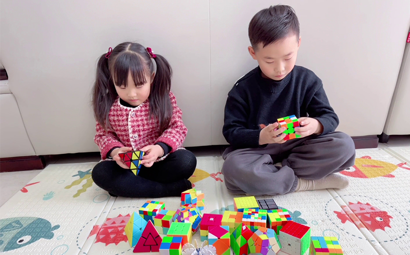 Youngest person to solve a 6×6×6 Rubik's Cube(图5）