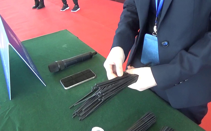 Most plastic chopsticks snapped with a dash punch in 30 seconds(图4）